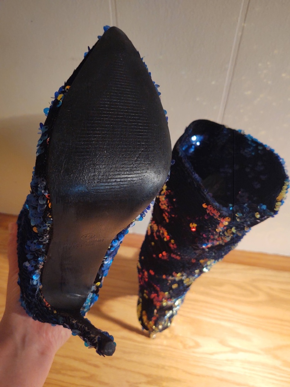 EUC Sz 10 Knee-High Boots with Sequins and 4 inch Heels Iridescent Color Magic - Picture 6 of 10